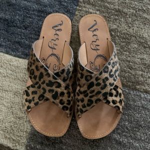Very G leopard sandals